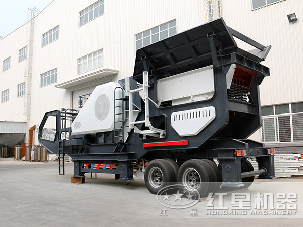硬石頭移動顎式粉碎機 硬石頭移動顎式粉碎機