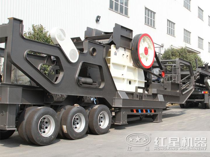 鄂破移動破碎機(jī)，破碎比大，產(chǎn)量高