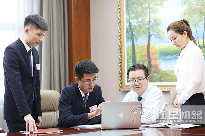 專業(yè)人員，為用戶量身設(shè)計生產(chǎn)線