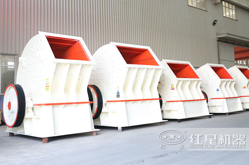 錘式破碎機,時產(chǎn)可達3200噸 錘式破碎機,時產(chǎn)可達3200噸
