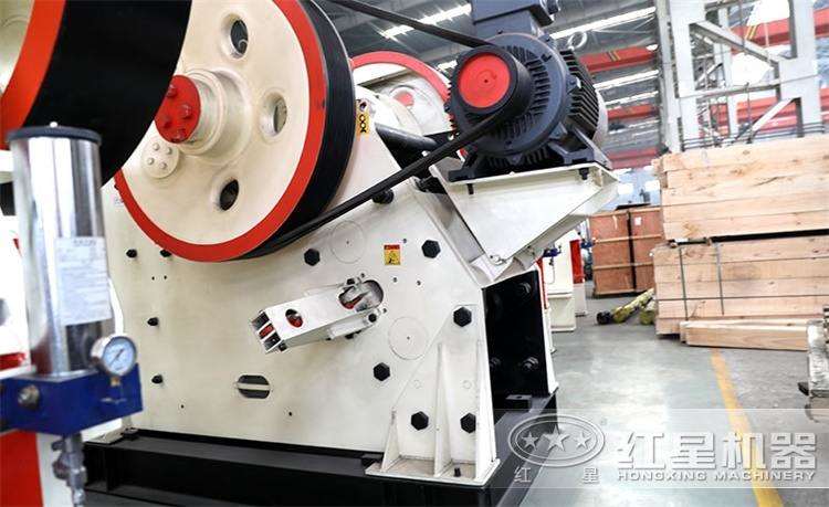 CJ鄂式粉碎機，產量120-1590t/h