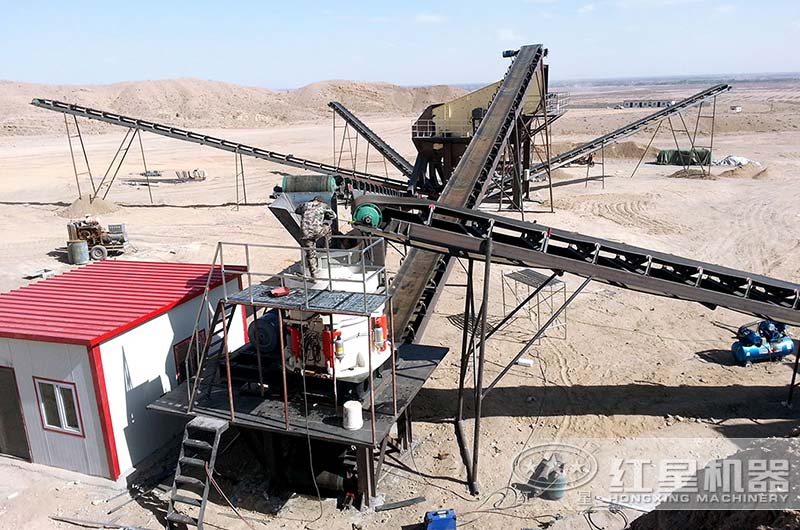 圖3:hp300圓錐破碎機作業現場 圖3:hp300圓錐破碎機作業現場