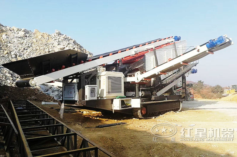 篩分履帶流動式破碎機(jī):篩分+傳輸 篩分履帶流動式破碎機(jī):篩分+傳輸