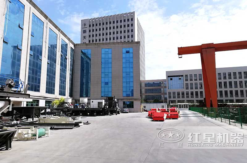 河南紅星是大型履帶流動式破碎機(jī)廠家 河南紅星是大型履帶流動式破碎機(jī)廠家