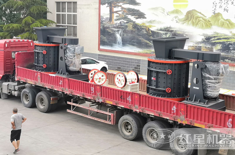 立式破碎機(jī)設(shè)備發(fā)貨現(xiàn)場(chǎng) 立式破碎機(jī)設(shè)備發(fā)貨現(xiàn)場(chǎng)