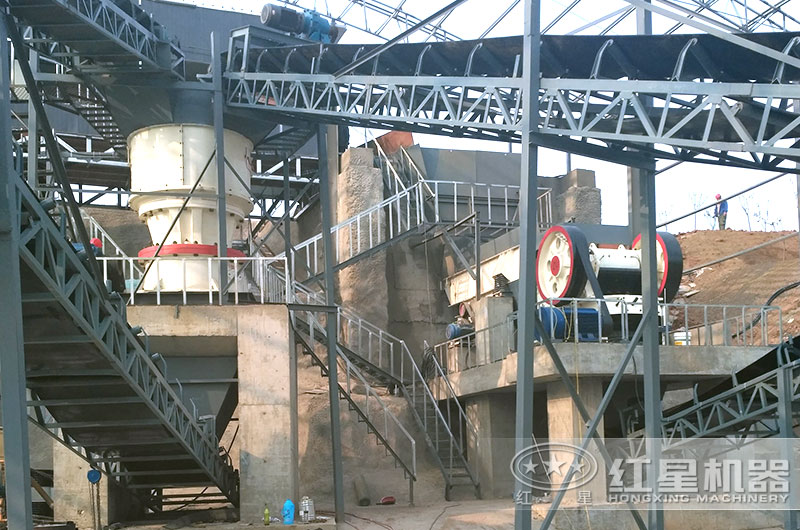 河北客戶石塊破碎機工作現(xiàn)場 河北客戶石塊破碎機工作現(xiàn)場