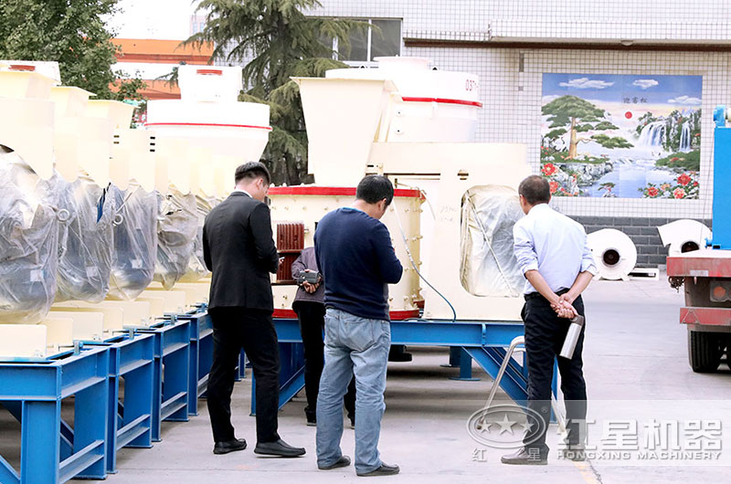 客戶來廠實地考察設備 客戶來廠實地考察設備