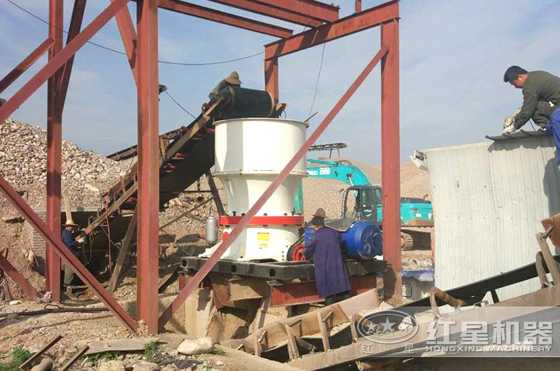 河北鵝卵石破碎生產(chǎn)線實(shí)拍圖 河北鵝卵石破碎生產(chǎn)線實(shí)拍圖