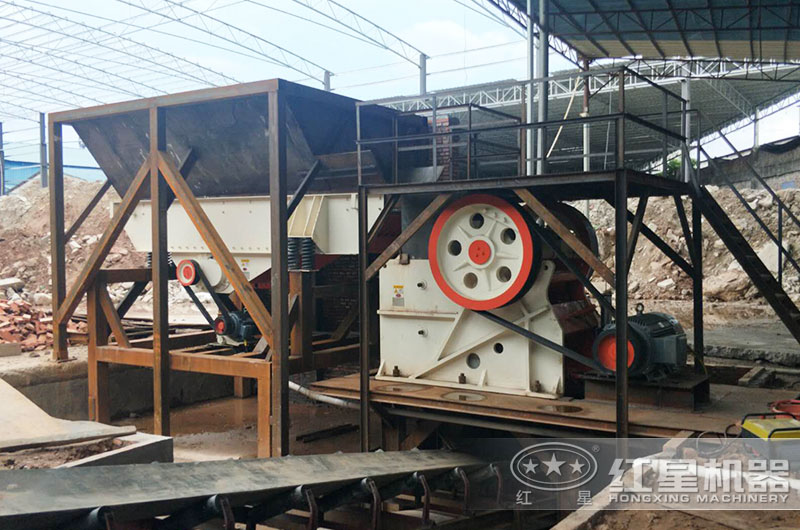 河南客戶69鄂破生產(chǎn)現(xiàn)場,時產(chǎn)160噸 河南客戶69鄂破生產(chǎn)現(xiàn)場,時產(chǎn)160噸