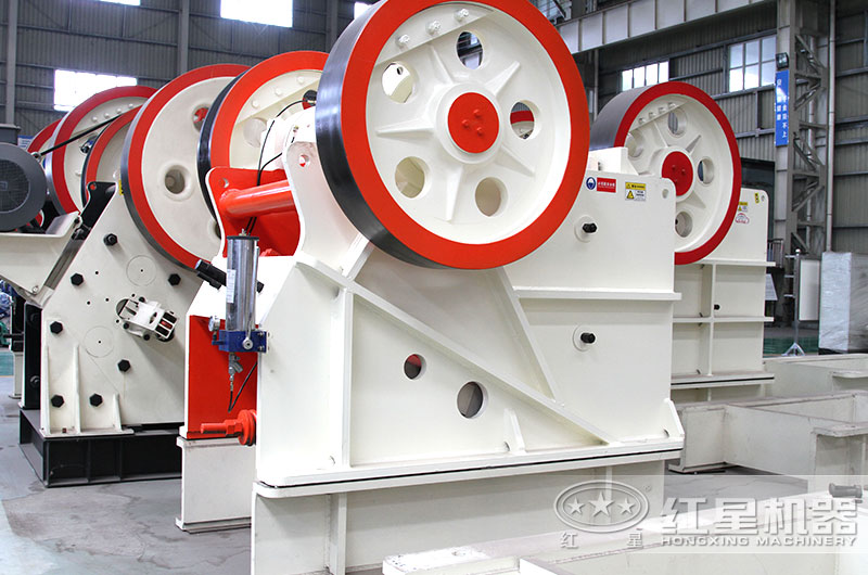 顎式破碎機 顎式破碎機