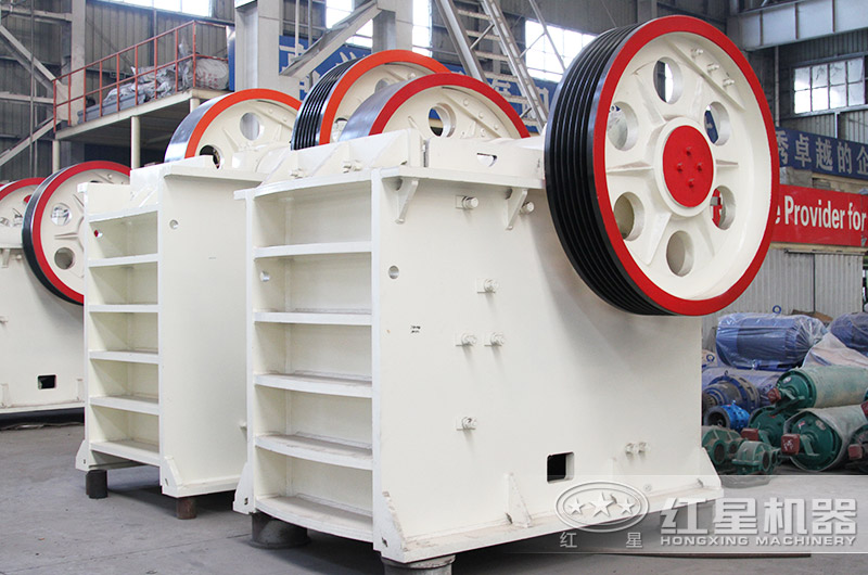 PE-600X750顎式破碎機(jī)圖片 PE-600X750顎式破碎機(jī)圖片